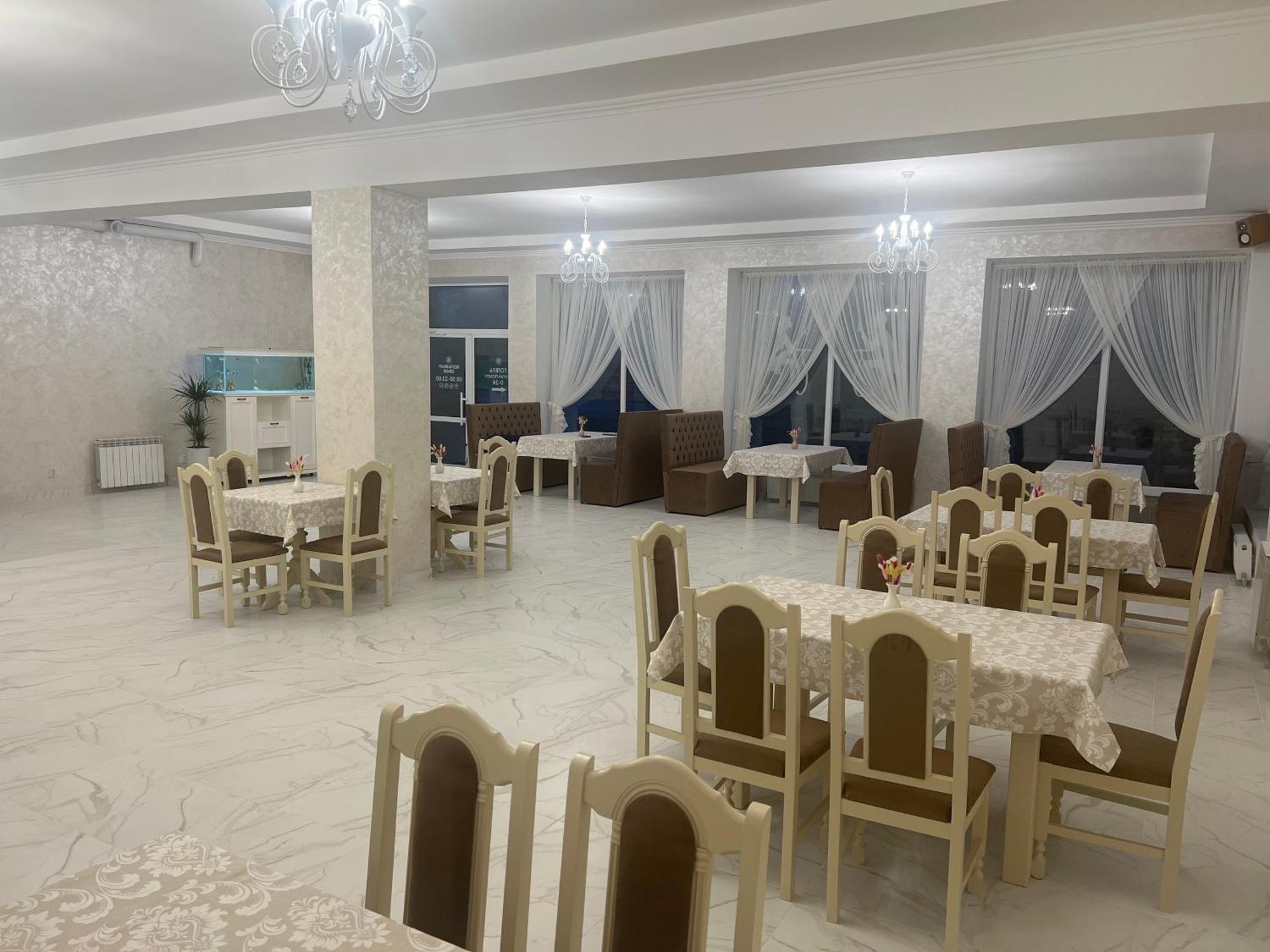 Grand Hotel Mohyliv-Podilskyi 외부 사진