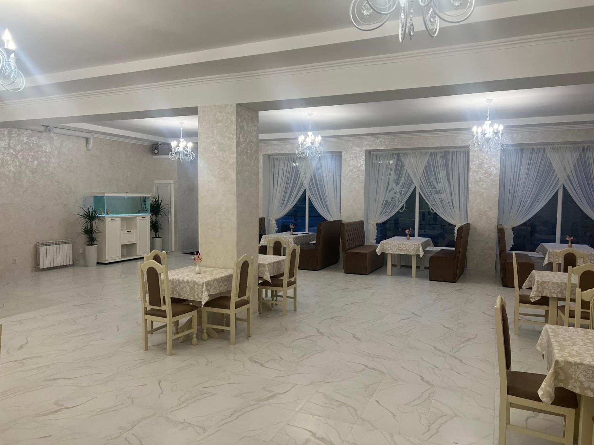 Grand Hotel Mohyliv-Podilskyi 외부 사진